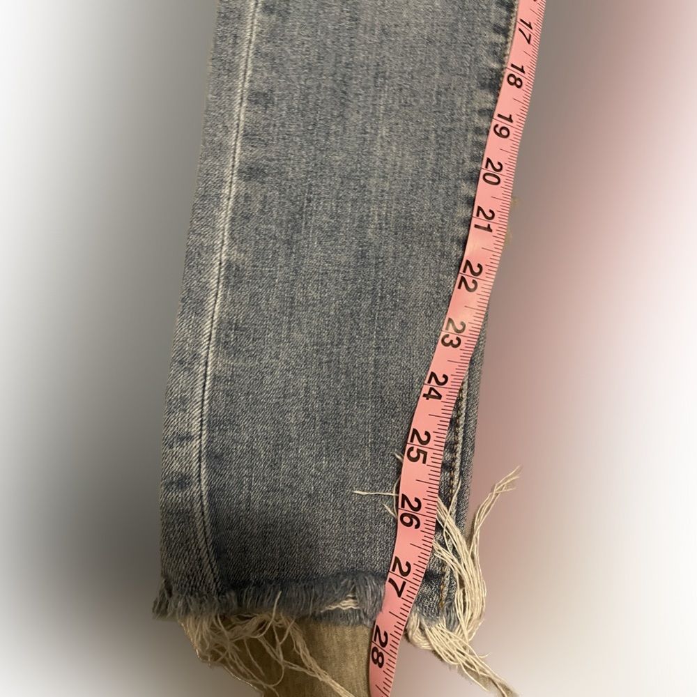 Levis Wedgie Skinny Jeans - Picture 7 of 9